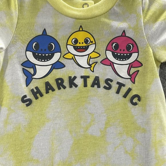 Pink Fong Baby Shark Romper Baby Boys Size 3-6 Months Yellow Tie Dye Romper 3M - Picture 2 of 6